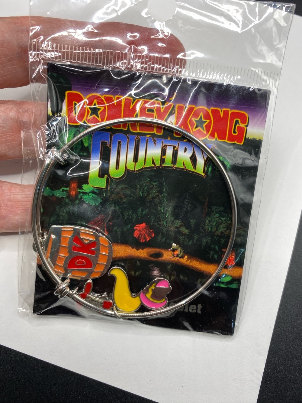 DONKEY KONG COUNTRY Adjustable Bracelet Diddy Dixie Charms New Sealed